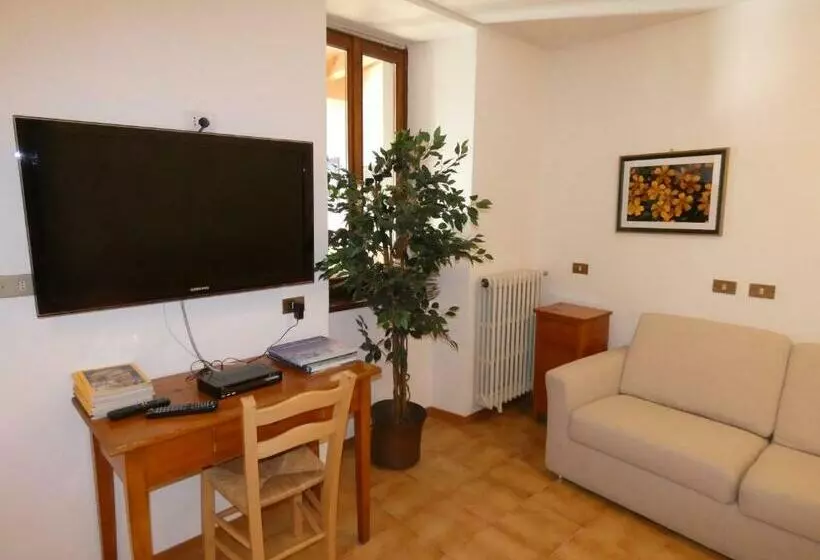 ホテル Albergo Pineta