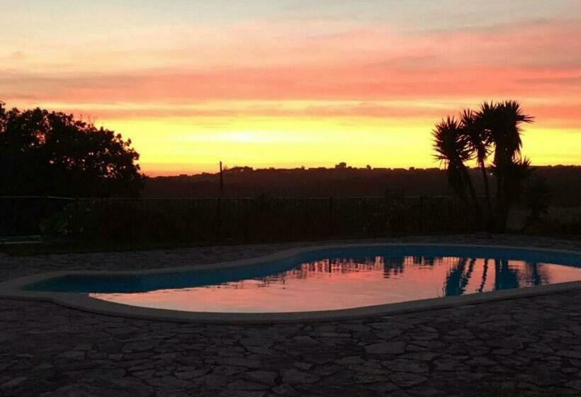 Отель Casa Do Cabeço