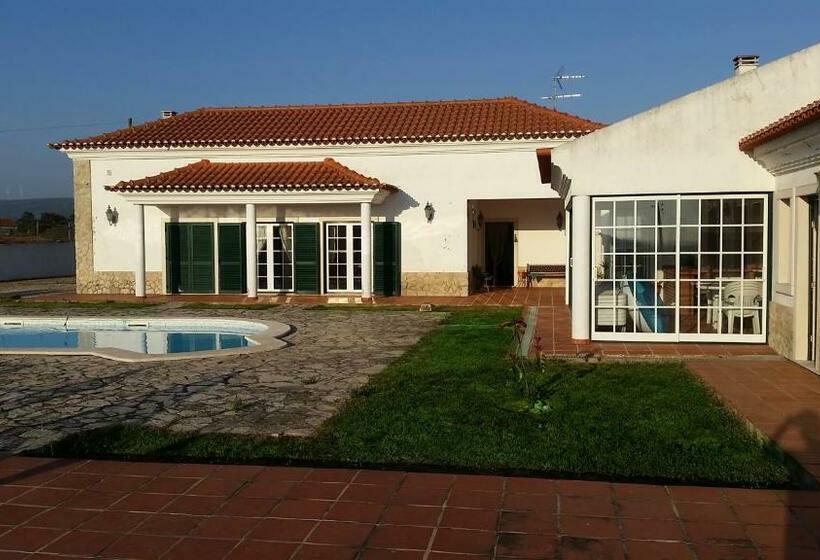 Отель Casa Do Cabeço