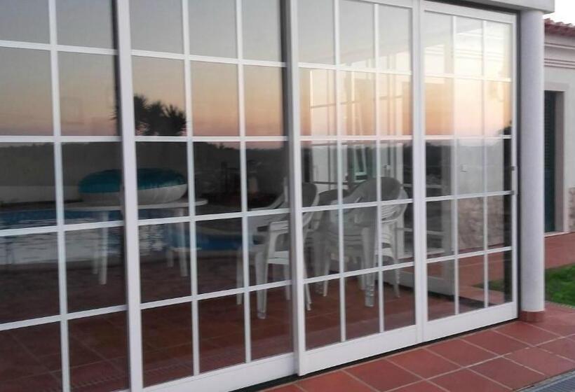 Отель Casa Do Cabeço