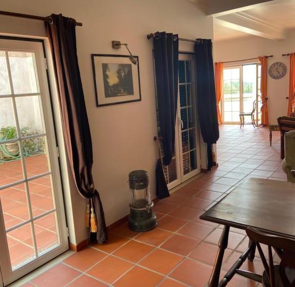 Отель Casa Do Cabeço