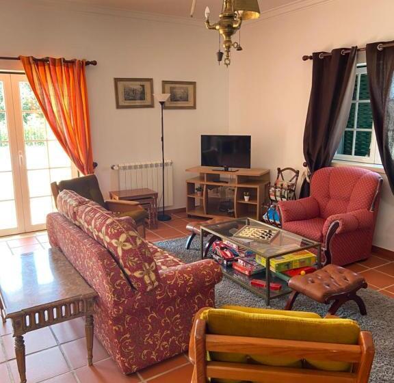 Отель Casa Do Cabeço