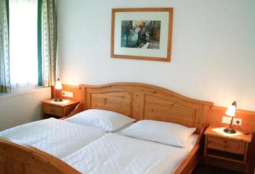 Hotelli Das Kleine Berg