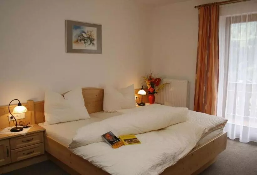 Hotelli Das Kleine Berg