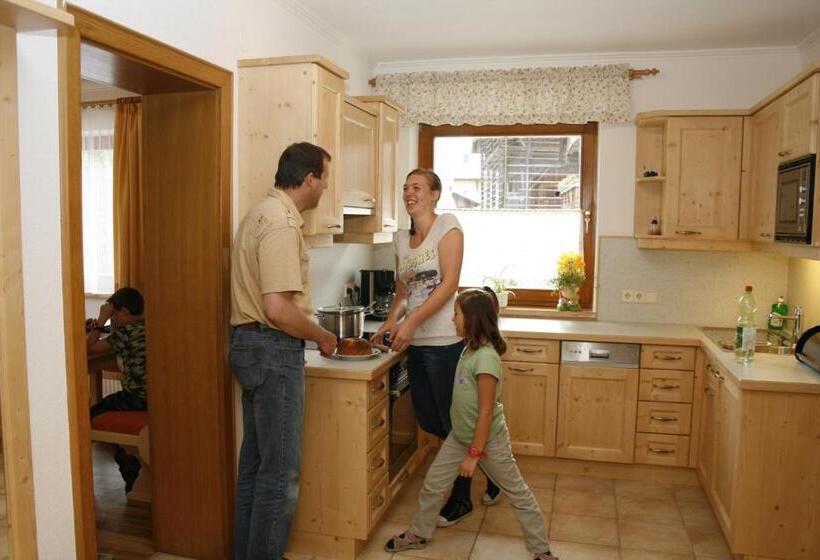 Отель Das Kleine Berg