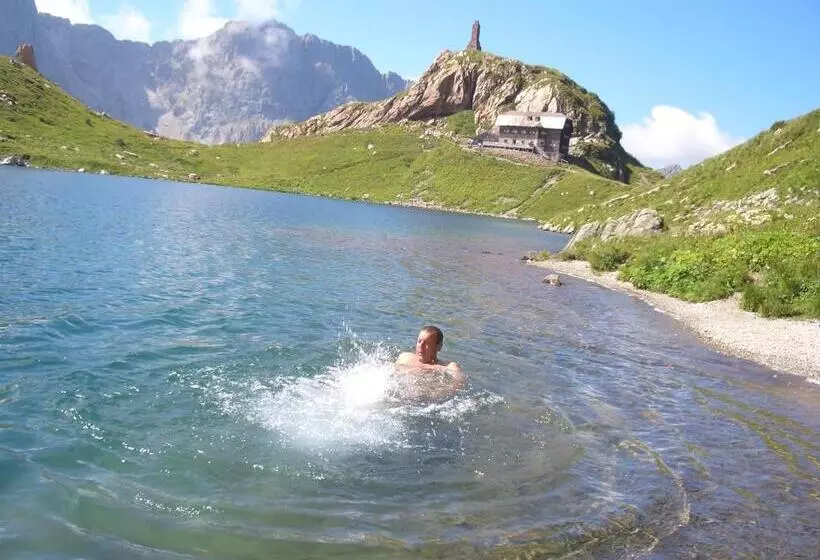 Hotelli Das Kleine Berg