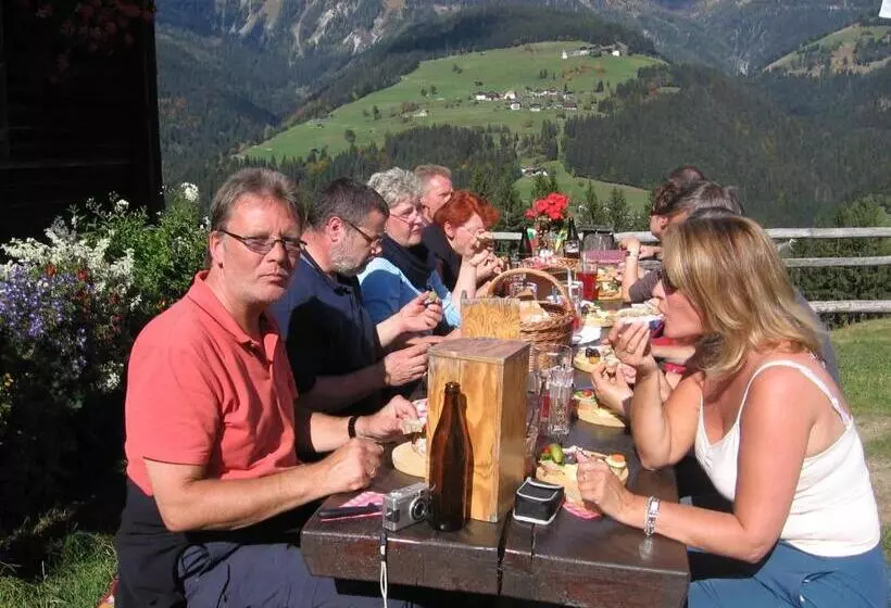 Hotelli Das Kleine Berg