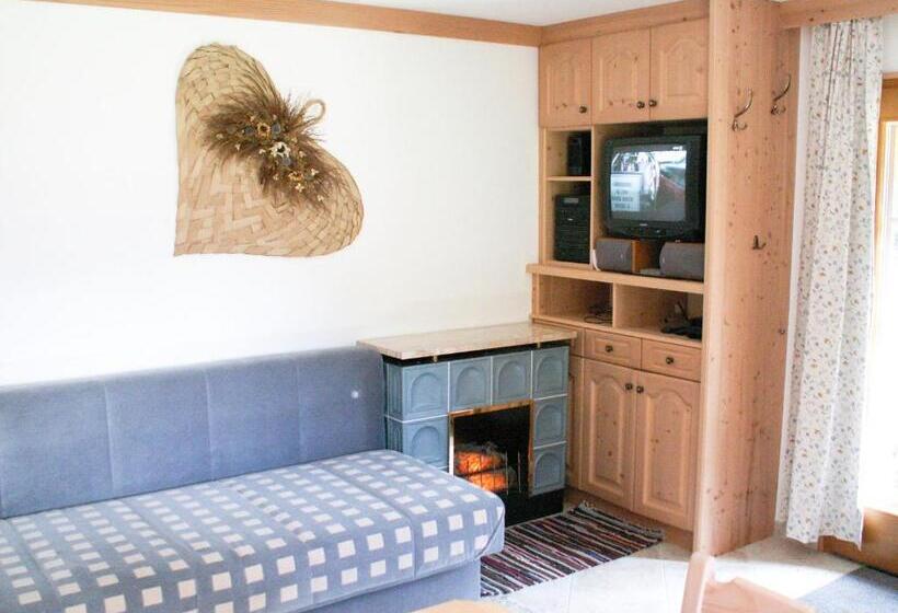 Отель Das Kleine Berg