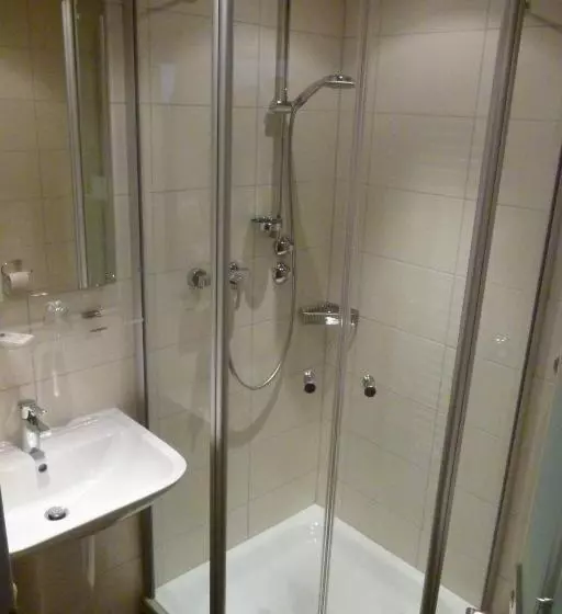 Hotelli Gasthof Zur Sonne