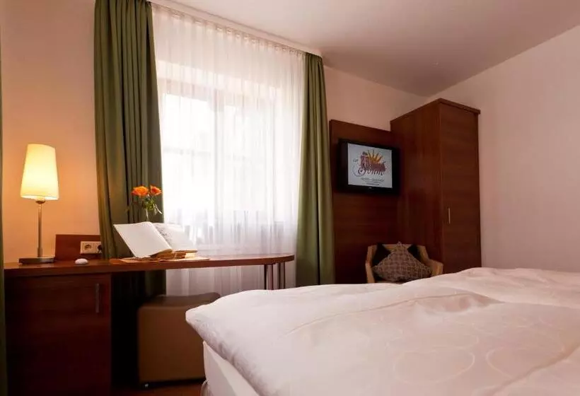 Hotelli Gasthof Zur Sonne