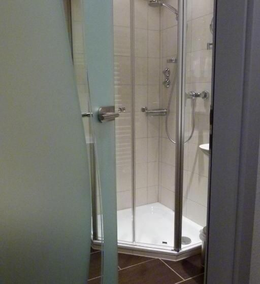 Hotelli Gasthof Zur Sonne