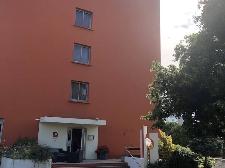 ホテル Adonis Lyon Est Hôtel Artys