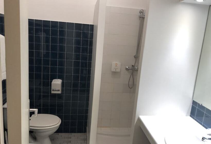 ホテル Adonis Lyon Est Hôtel Artys