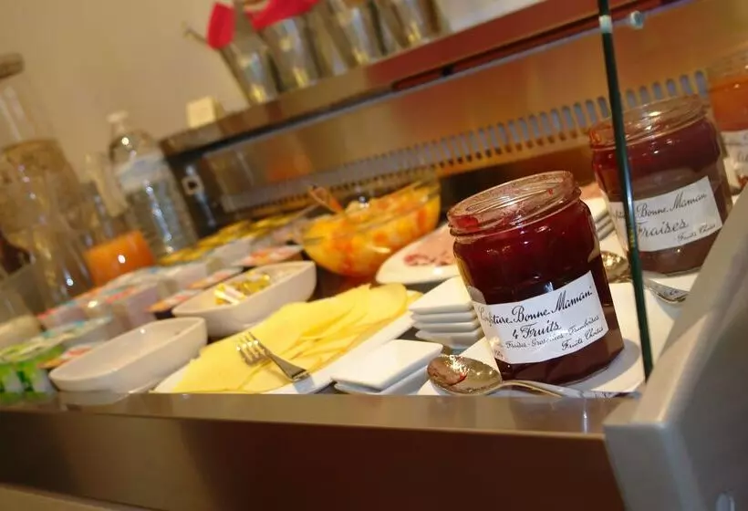 Brit Hotel Vendée Mer