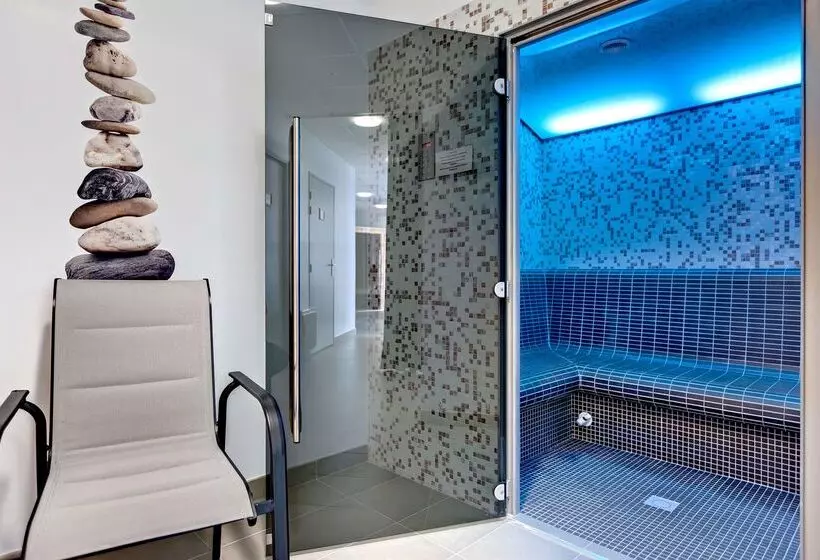 Brit Hotel Vendée Mer