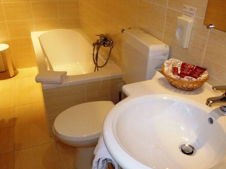 בית מלון כפרי Capitole