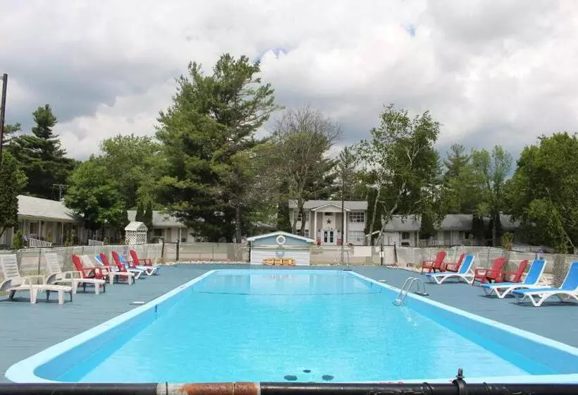 호텔 Colonial Resort1000islands