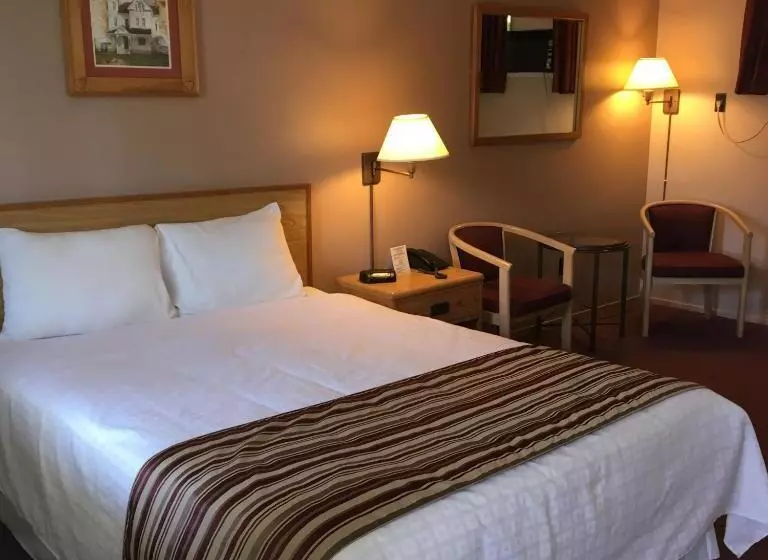 호텔 Colonial Resort1000islands