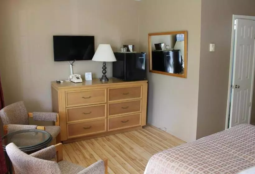 호텔 Colonial Resort1000islands