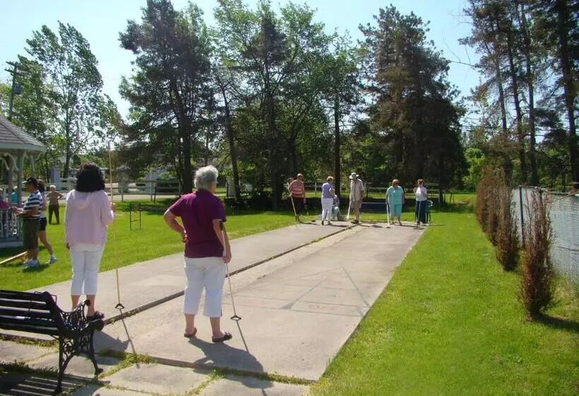 호텔 Colonial Resort1000islands