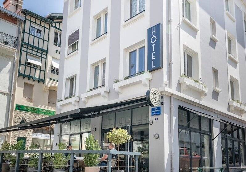 בית מלון כפרי Cosmopolitain