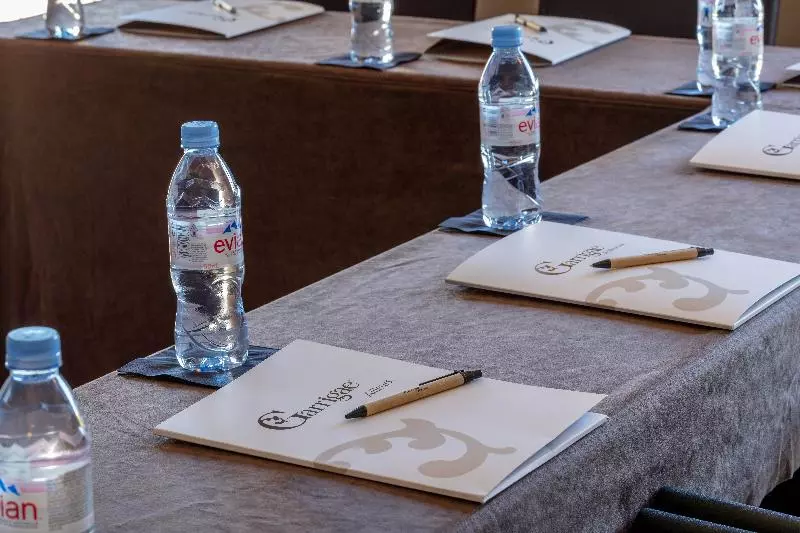 Garrigae Distillerie De Pezenas Hotellerie & Spa