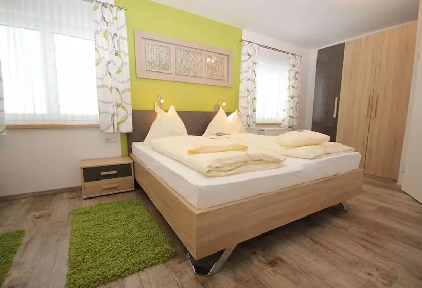 Отель Gasthof Waldwirt