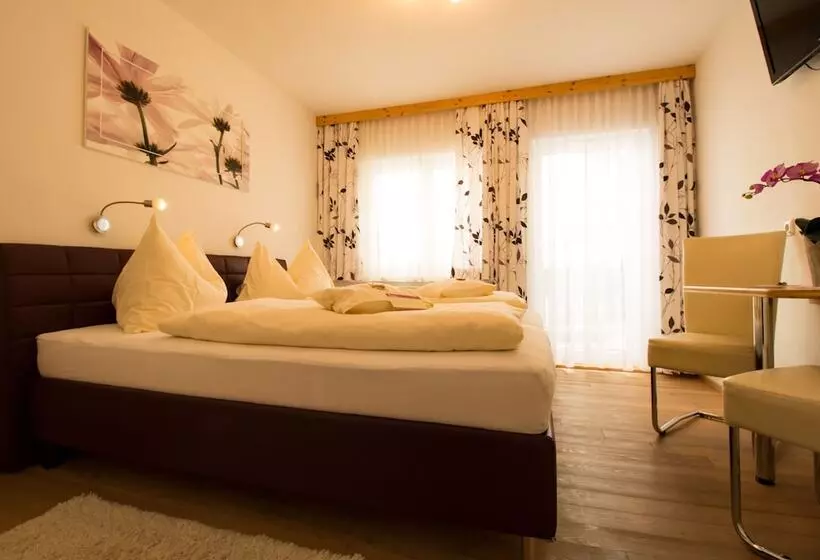 Отель Gasthof Waldwirt