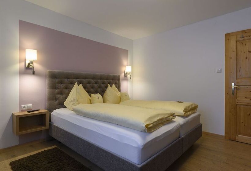 Отель Gasthof Waldwirt