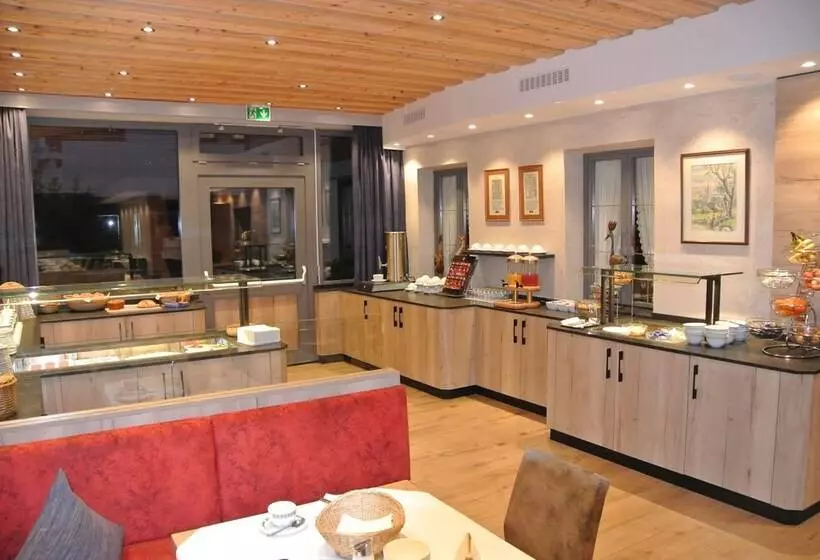 ホテル Gasthof Zum Stollhofer