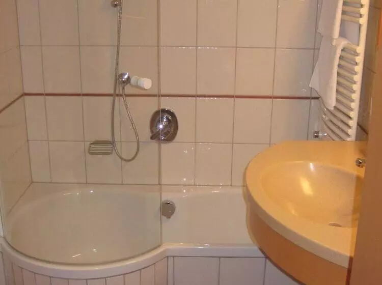 ホテル Gasthof Zum Stollhofer