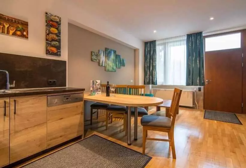 ホテル Gasthof Zum Stollhofer