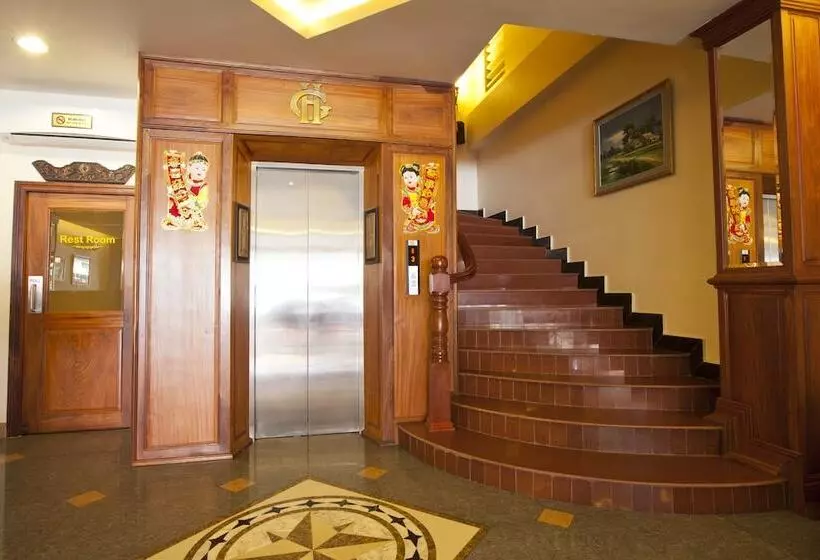 בית מלון כפרי Golden House International