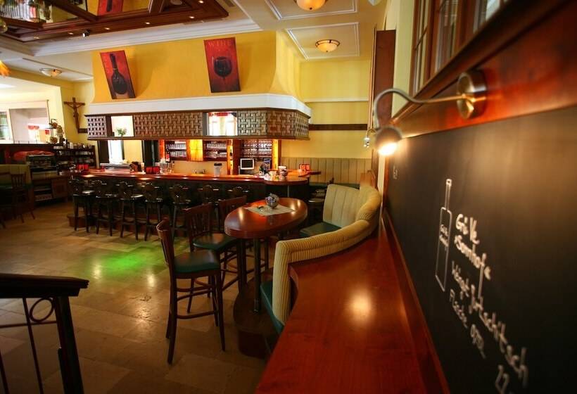 Отель Guggenberger