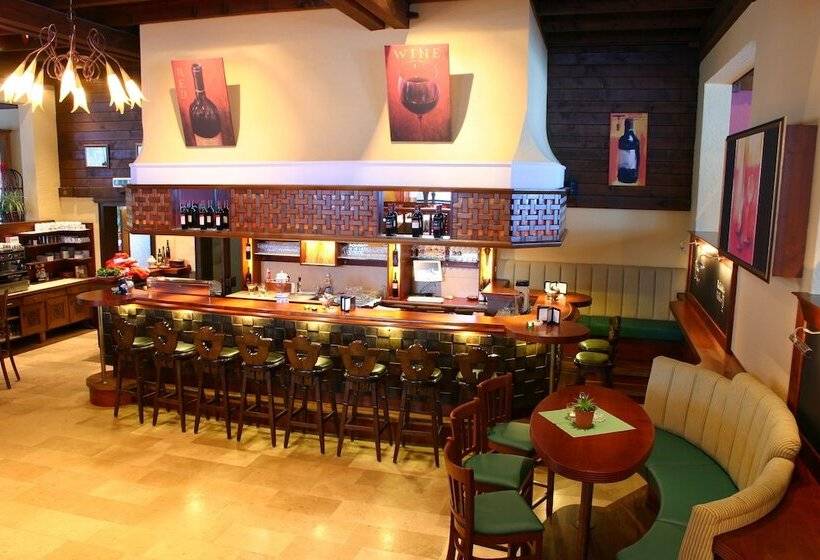 Отель Guggenberger