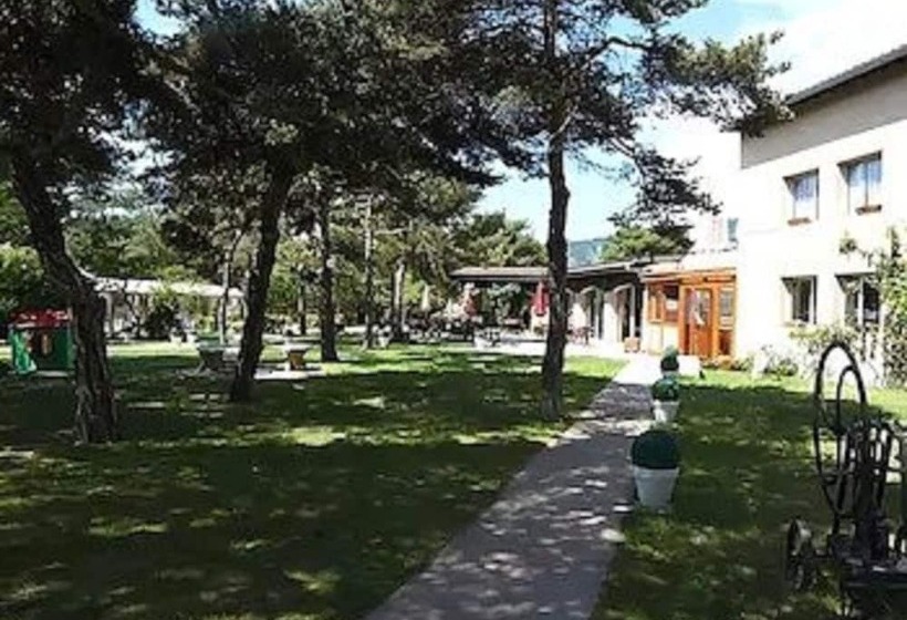 Logis Hotel Restaurant Spa Le Lac