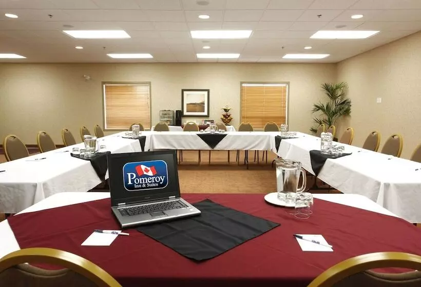 酒店 Pomeroy Inn And Suites Chetwynd