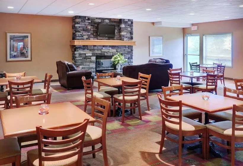 酒店 Pomeroy Inn And Suites Chetwynd