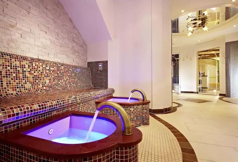 Отель Riedl Im Zillertal