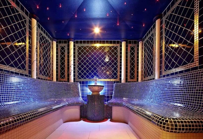 Отель Riedl Im Zillertal