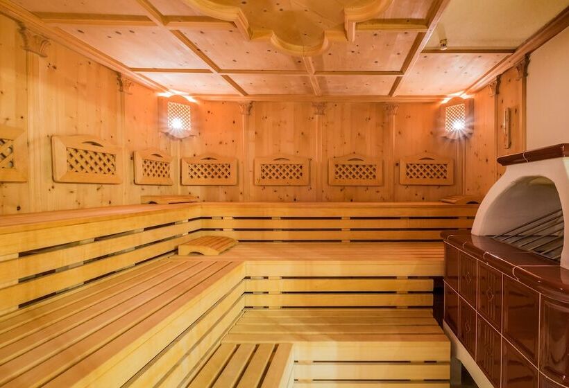 Отель Riedl Im Zillertal