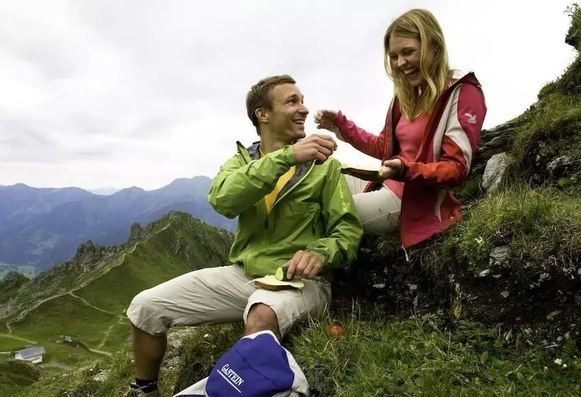 בית מלון כפרי Kur Sportpension Villa Anna