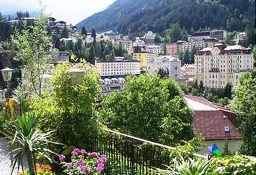 בית מלון כפרי Kur Sportpension Villa Anna