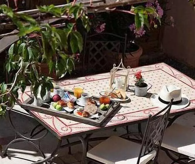 هتل Sainte Anne Apt