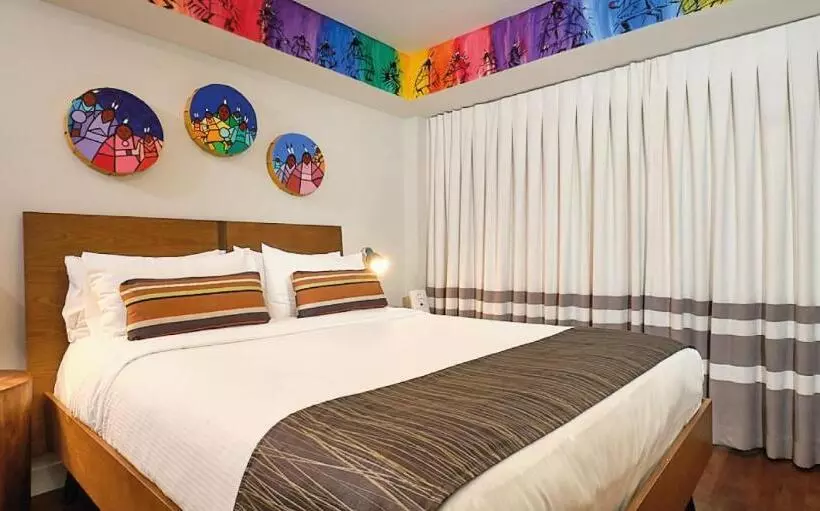 בית מלון כפרי Skwachays Lodge