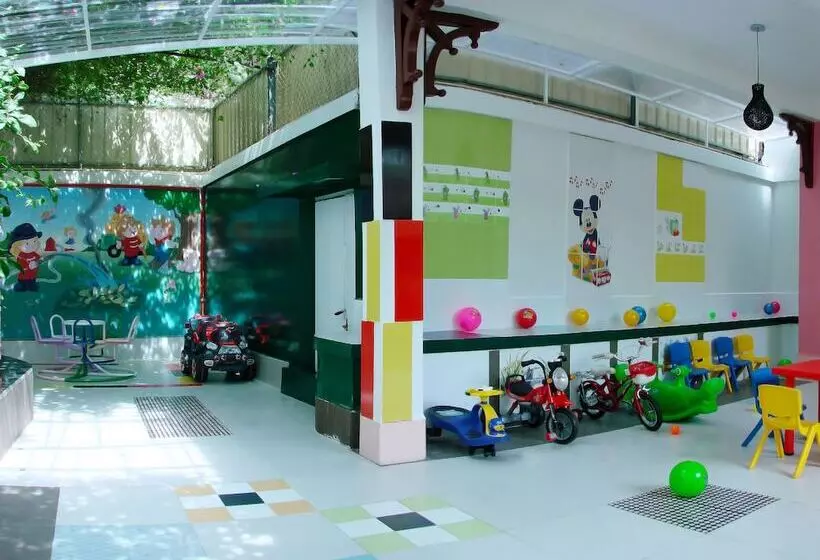 בית מלון כפרי Skyline Boutique