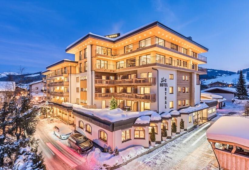 בית מלון כפרי Zentral Superior