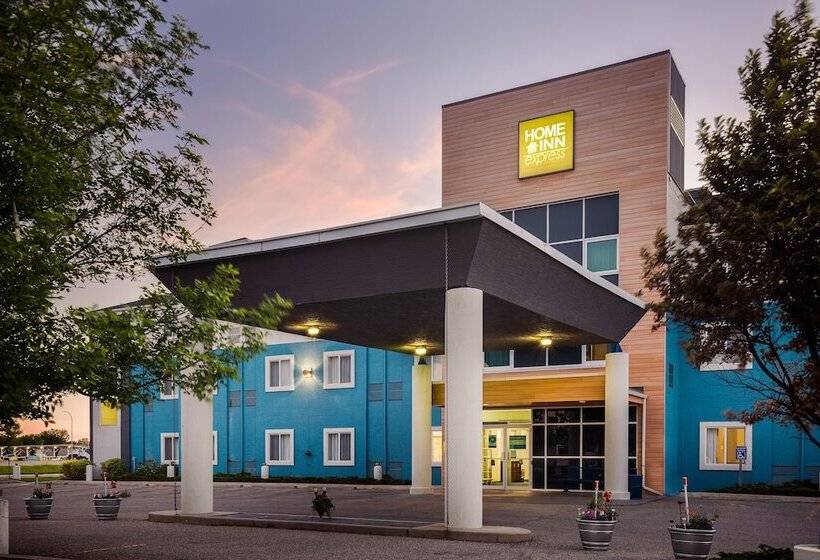 Мотель Home Inn Medicine Hat