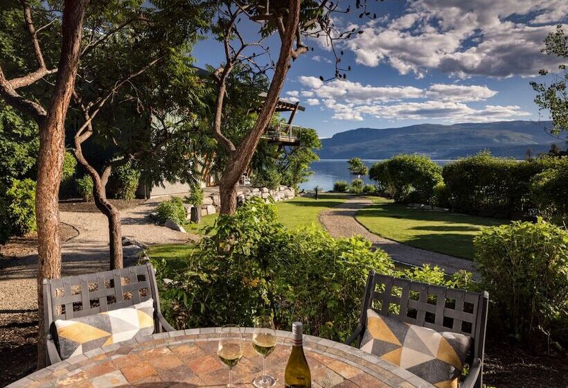 Курорт Outback Lakeside Vacation Homes