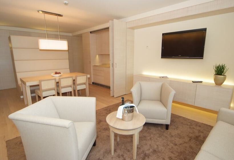 Strandhotel Am Weissensee